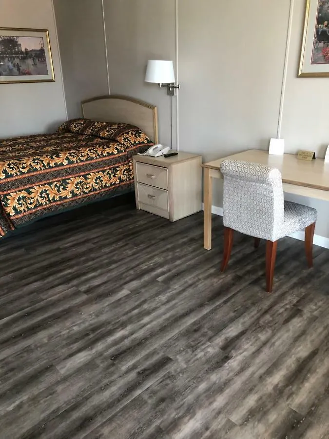 Red Carpet Inn - Louisville United States